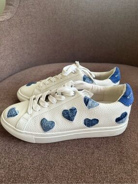 Kurt Geiger White Leather Sneakers with Blue Heart Appliqués
